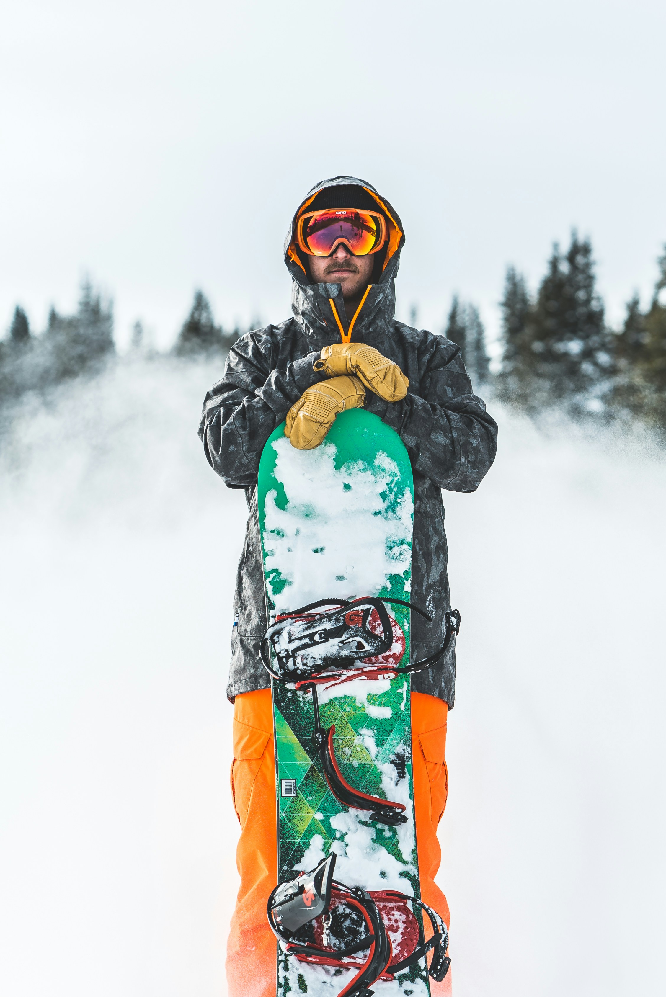 Jak dobrać snowboard: Przewodnik dla początkujących